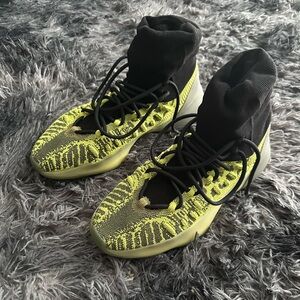 Yeezy Knit Basketball Sneakers